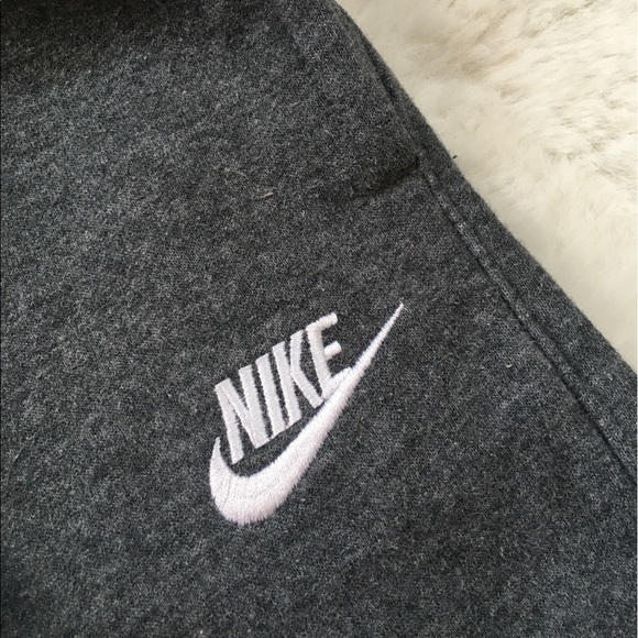 Nike sweatpants! - Picture 2 of 3